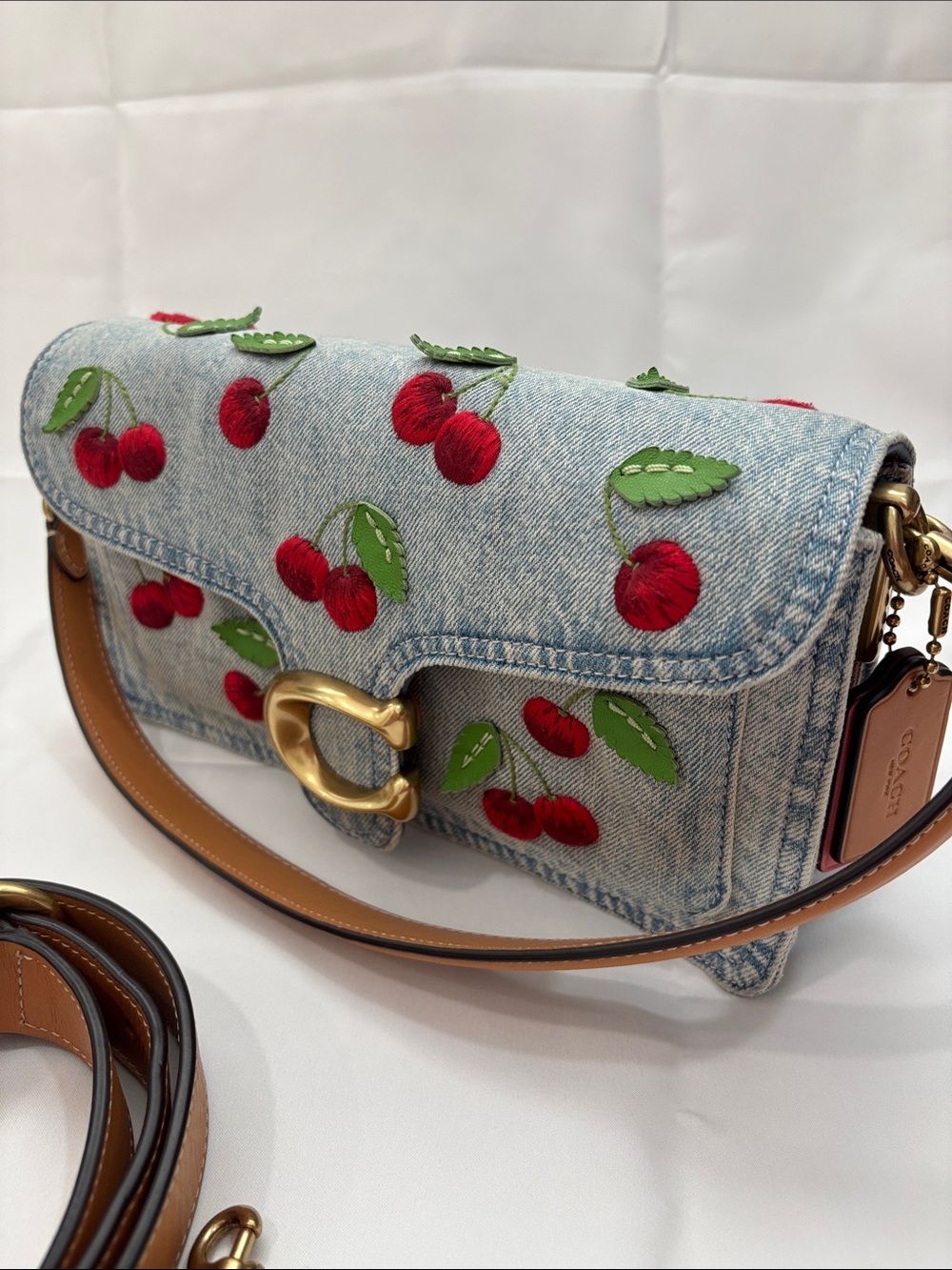 Coach Tabby Shoulder Bag 26 With Cherry Embroidery - Picture 7 of 7